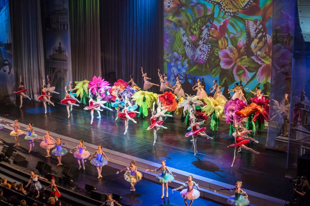 Вальс цветовЦентр искусств Приморского района